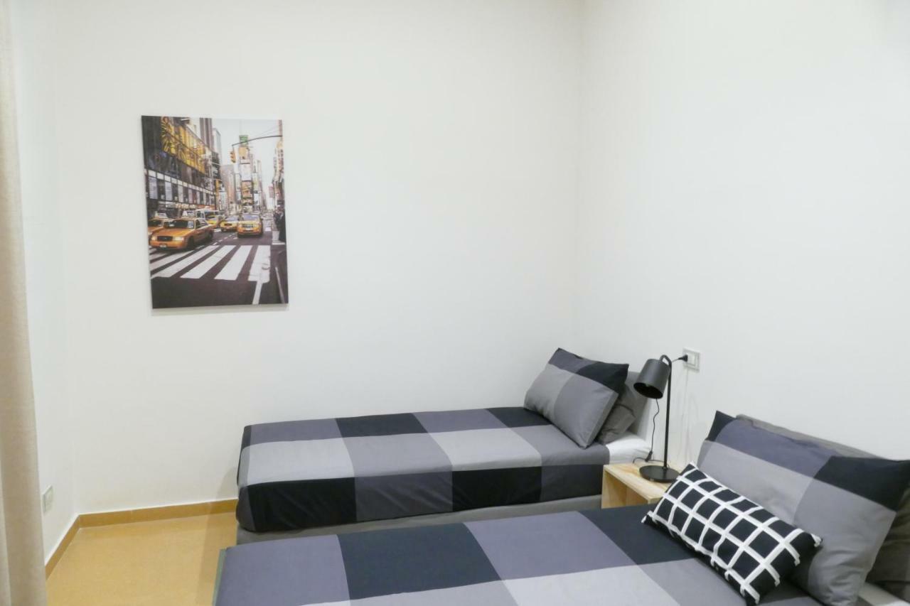 Luxury Manfredi Apartment Salerno Exterior photo