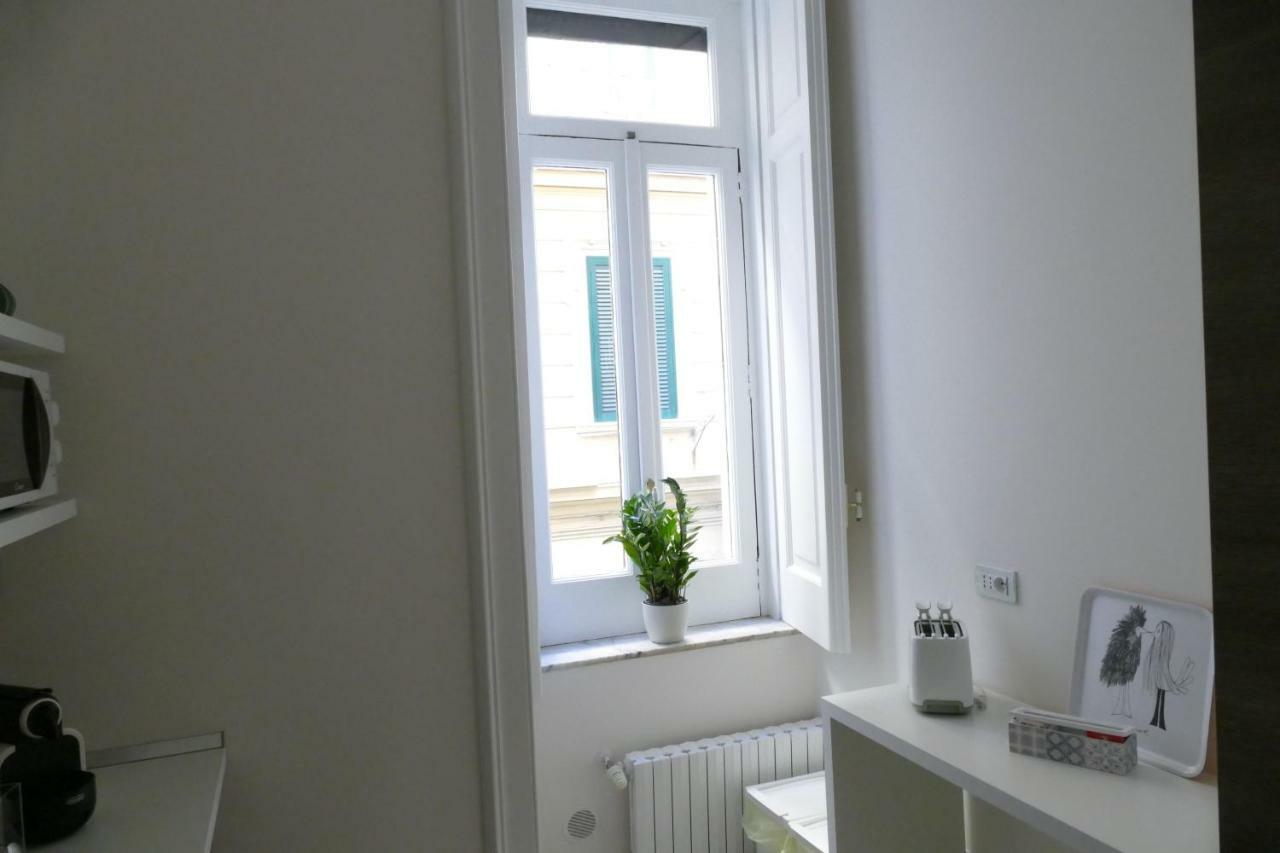 Luxury Manfredi Apartment Salerno Exterior photo